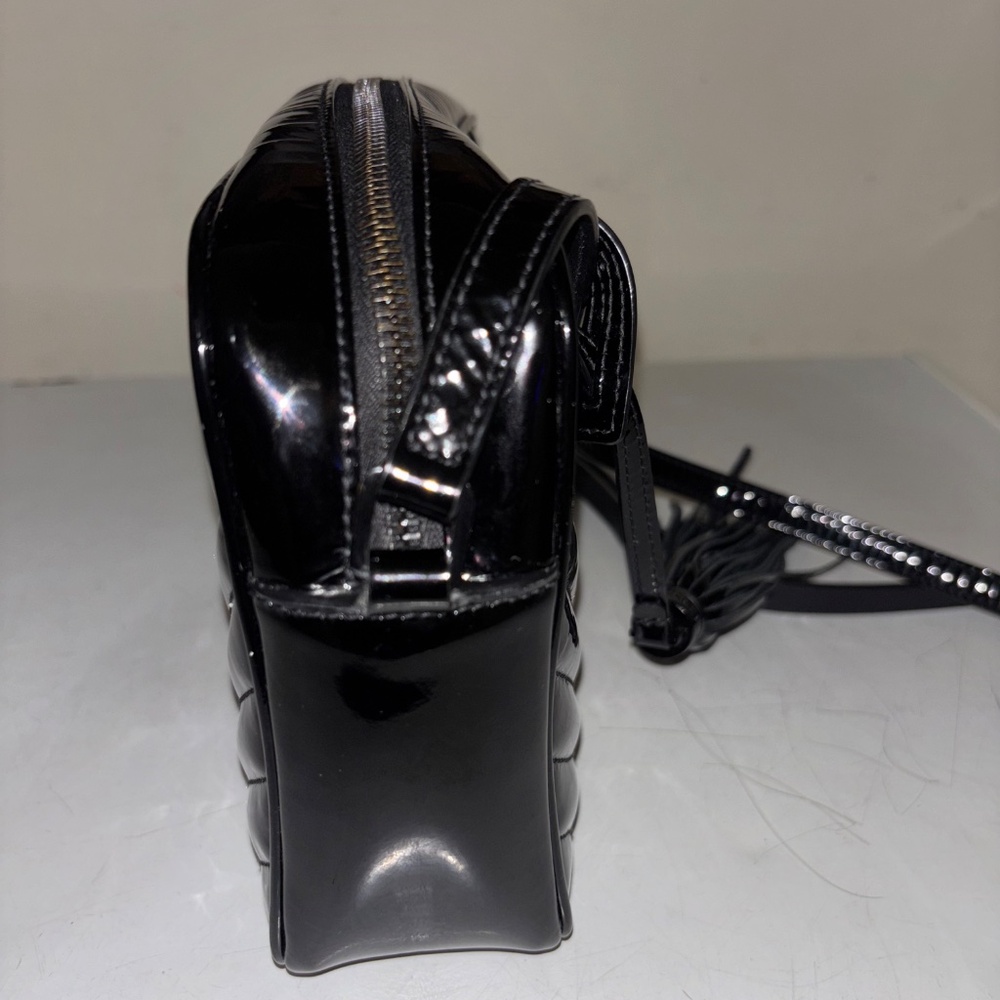 Saint Laurent Lou Medium YSL Monogram Patent Camera Bag- black patent - Picture 5 of 10